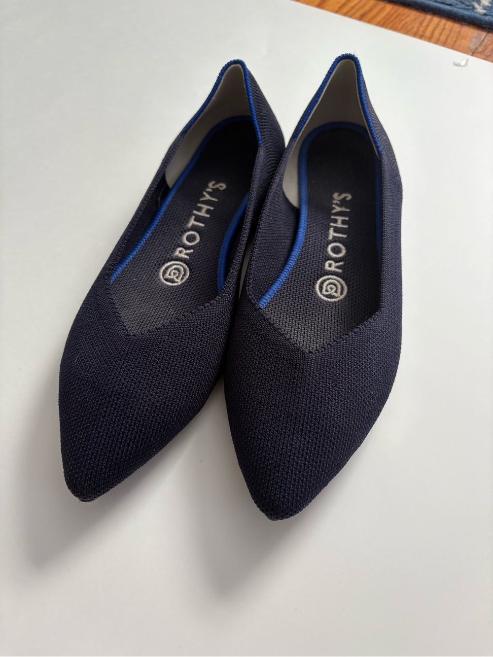 Rothy's Navy Pointed Knit Flats with Blue Trim